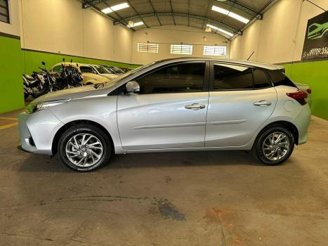 TOYOTA Yaris Hatch 1.5 16V 4P FLEX XS CONNECT MULTIDRIVE AUTOMTICO CVT, Foto 4