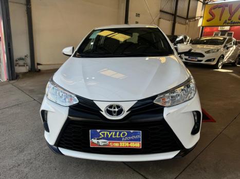 TOYOTA Yaris Hatch 1.5 16V 4P FLEX XL PLUS CONNECT MULTIDRIVE AUTOMTICO CVT, Foto 4