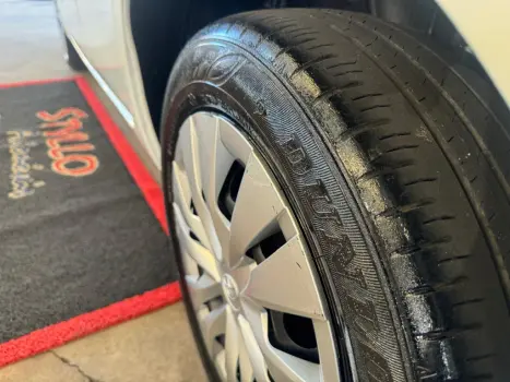 TOYOTA Yaris Hatch 1.5 16V 4P FLEX XL PLUS CONNECT MULTIDRIVE AUTOMTICO CVT, Foto 11