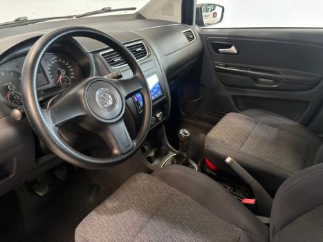 VOLKSWAGEN Fox 1.6 4P TREND FLEX, Foto 6