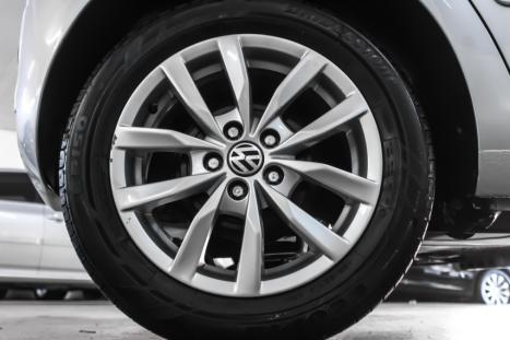 VOLKSWAGEN Fox 1.6 4P, Foto 6