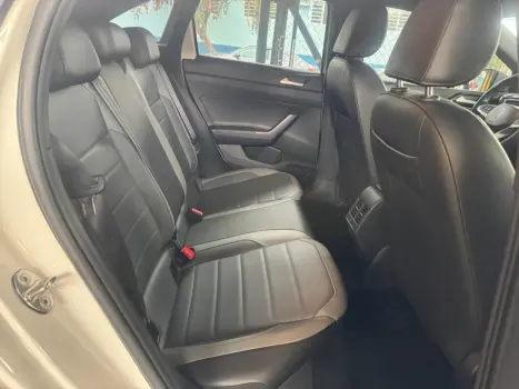 VOLKSWAGEN Nivus 1.0 4P FLEX 200 TSI HIGHLINE TURBO AUTOMTICO, Foto 10