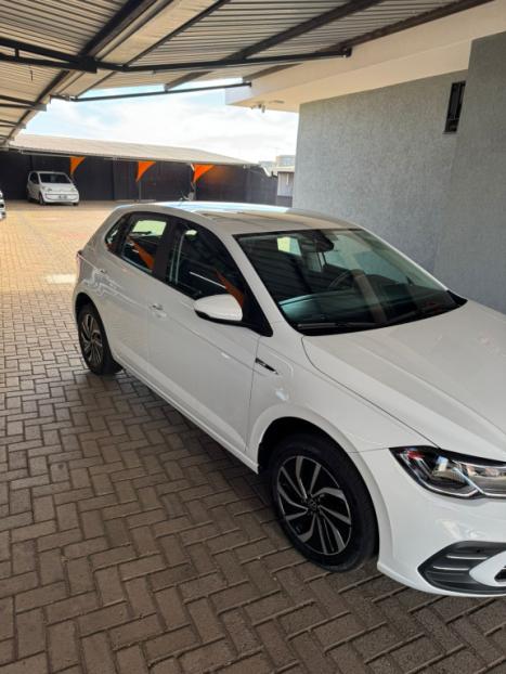 VOLKSWAGEN Polo Hatch 1.0 12V 4P 200 TSI HIGHLINE AUTOMTICO, Foto 2