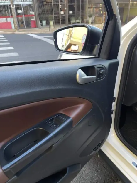 VOLKSWAGEN Saveiro 1.6 G7 CABINE DUPLA CROSS FLEX, Foto 15