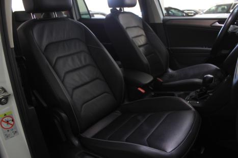 VOLKSWAGEN Tiguan 1.4 250 TSI TOTAL FLEX ALLSPACE COMFORTLINE TURBO AUTOMTICO TIPTRONIC, Foto 12
