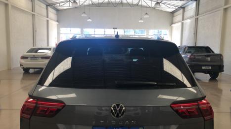 VOLKSWAGEN Tiguan 2.0 16V 4P TSI 300 TURBO R-LINE AUTOMTICO, Foto 8