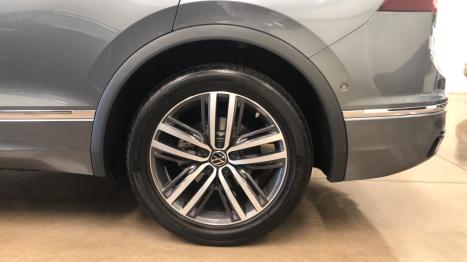 VOLKSWAGEN Tiguan 2.0 16V 4P TSI 300 TURBO R-LINE AUTOMTICO, Foto 9