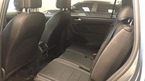 VOLKSWAGEN Tiguan 2.0 16V 4P TSI 300 TURBO R-LINE AUTOMTICO, Foto 17