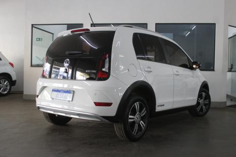 VOLKSWAGEN UP 1.0 4P FLEX 170 TSI XTREME, Foto 4