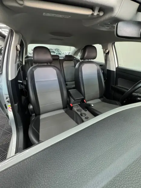 VOLKSWAGEN Virtus 1.0 4P 200 TSI FLEX HIGHLINE AUTOMTICO, Foto 10