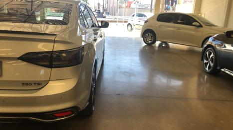 VOLKSWAGEN Virtus 1.4 4P 250 TSI EXCLUSIVE AUTOMTICO, Foto 9