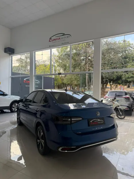 VOLKSWAGEN Virtus 1.0 4P 200 TSI FLEX COMFORTLINE AUTOMTICO, Foto 8
