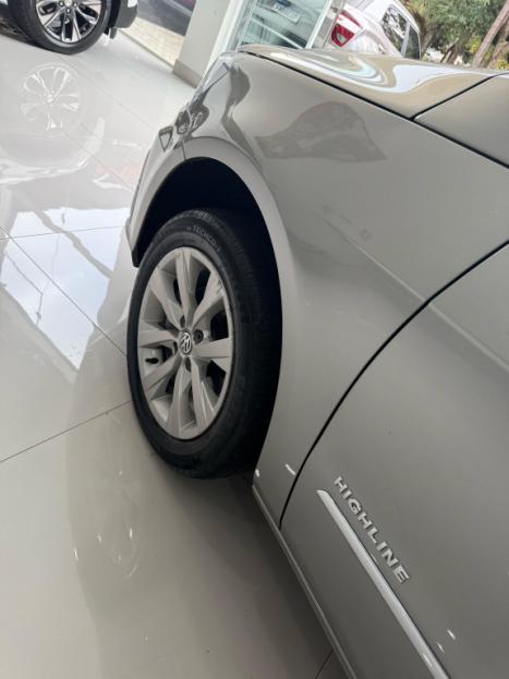 VOLKSWAGEN Voyage 1.6 4P FLEX HIGHLINE, Foto 8