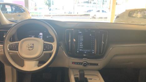 VOLVO XC60 2.0 16V 4P FLEX T8 RECHARGE HBRIDO INSCRIPTION EXPRESSION AWD TURBO GEARTRONIC AUTOMTICO, Foto 9