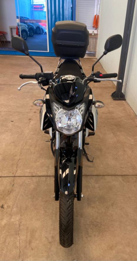 YAMAHA Fazer YS 150 SED, Foto 2