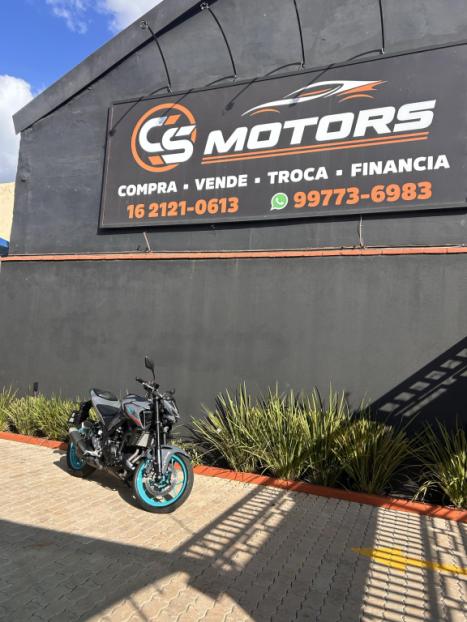 YAMAHA MT-03 300 ABS, Foto 6