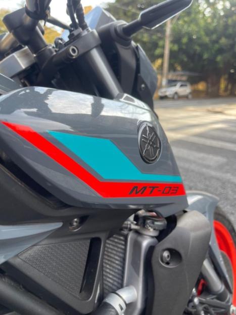 YAMAHA MT-03 300 ABS, Foto 9
