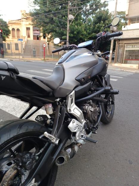 YAMAHA MT-07 700 ABS, Foto 5