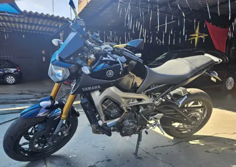 YAMAHA MT-09 850 ABS, Foto 6