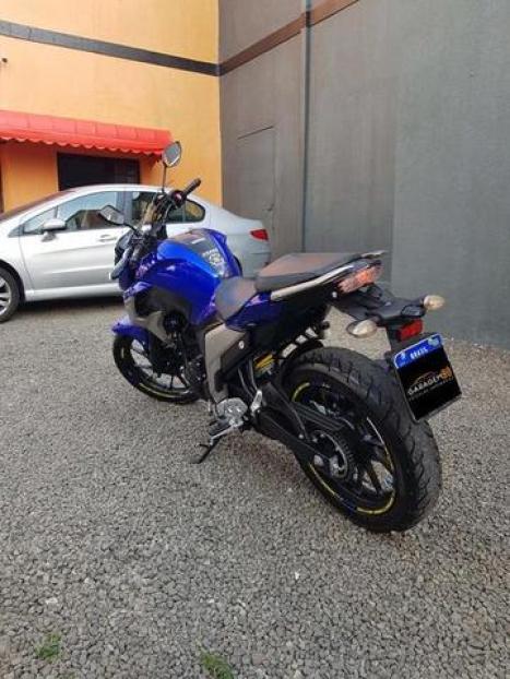 YAMAHA YS Fazer 250 , Foto 3