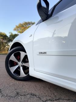 CHEVROLET Cruze Hatch 1.8 16V 4P LT SPORT6 FLEX AUTOM�TICO