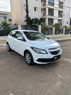 CHEVROLET Onix Hatch 1.4 4P FLEX LT