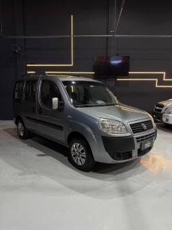 FIAT Doblo 1.8 4P HLX FLEX 7 LUGARES FIAT Doblo 1.8 4P HLX FLEX 7 LUGARES