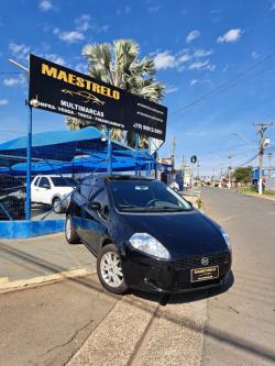 FIAT Punto 1.6 16V 4P ESSENCE FLEX FIAT Punto 1.6 16V 4P ESSENCE FLEX