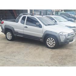 FIAT Strada 1.8 16V FLEX ADVENTURE LOCKER CABINE ESTENDIDA