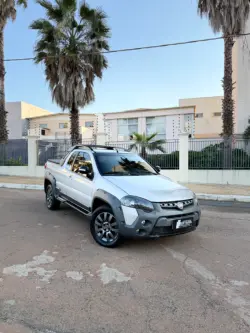 FIAT Strada 1.8 FLEX ADVENTURE LOCKER CABINE ESTENDIDA