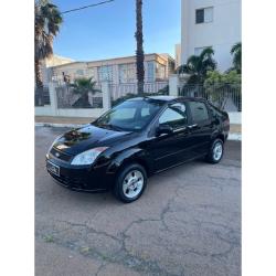 FORD Fiesta Sedan 1.0 4P FLEX