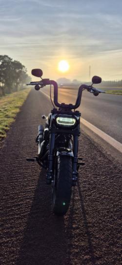 HARLEY DAVIDSON Softail Fat Bob 1900