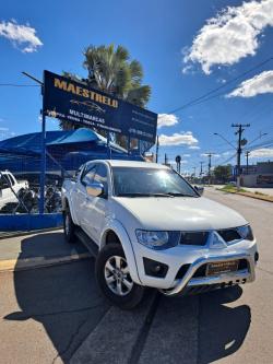 MITSUBISHI L 200 Triton 3.2 16V HPE 4X4 CABINE DUPLA TURBO DIESEL INTERCOOLER AUTOMTICO
