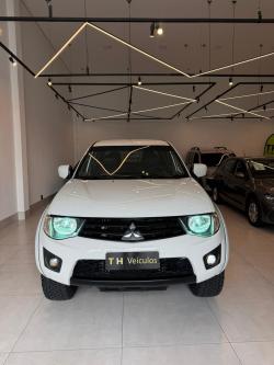 MITSUBISHI L 200 Triton 2.4 16V FLEX HLS CABINE DUPLA