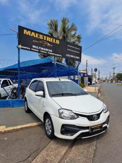 TOYOTA Etios Hatch 1.3 16V 4P FLEX X AUTOMTICO