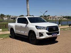 TOYOTA Hilux Caminhonete 2.7 16V 4P SR FLEX CABINE DUPLA AUTOMTICO