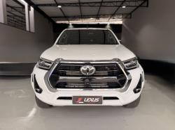 TOYOTA Hilux Caminhonete 2.8 16V SRX PLUS 4X4 TURBO DIESEL CABINE DUPLA AUTOM�TICO