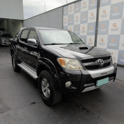 TOYOTA Hilux Caminhonete 3.0 4P SR 4X4 TURBO DIESEL CABINE DUPLA