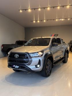TOYOTA Hilux Caminhonete 2.8 16V 4P SR 4X4 DIESEL CABINE DUPLA AUTOM�TICO