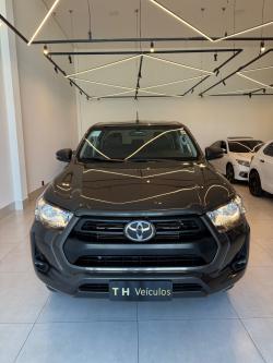 TOYOTA Hilux Caminhonete 2.7 16V 4P SR FLEX CABINE DUPLA AUTOM�TICO