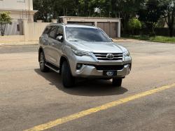 TOYOTA Hilux SW4 2.7 16V 4P FLEX SRV 7 LUGARES AUTOM�TICO