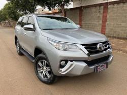 TOYOTA Hilux SW4 2.7 16V 4P SR FLEX AUTOM�TICO