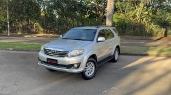TOYOTA Hilux SW4 2.7 16V 4P SR FLEX AUTOM�TICO