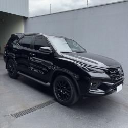 TOYOTA Hilux SW4 2.8 16V 4P SRX 4X4 7 LUGARES TURBO DIESEL AUTOM�TICO