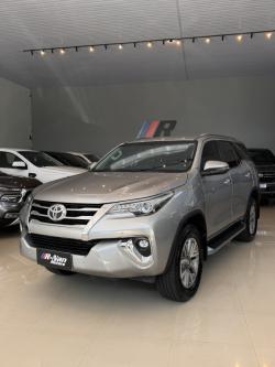 TOYOTA Hilux SW4 2.8 4P SRX 4X4 TURBO DIESEL AUTOM�TICO