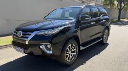 TOYOTA Hilux SW4 2.8 4P SRX 4X4 TURBO DIESEL AUTOM�TICO