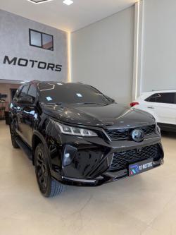 TOYOTA Hilux SW4 2.8 4P SRX 4X4 DIAMOND 7 LUGARES TURBO DIESEL AUTOM�TICO