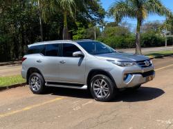 TOYOTA Hilux SW4 2.8 4P SRX 4X4 TURBO DIESEL AUTOM�TICO
