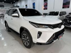 TOYOTA Hilux SW4 2.8 16V 4P SRX 4X4 7 LUGARES TURBO DIESEL AUTOMÁTICO