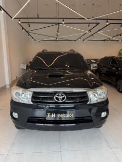 TOYOTA Hilux SW4 3.0 16V 4P SRV 4X4 7 LUGARES TURBO DIESEL AUTOM�TICO